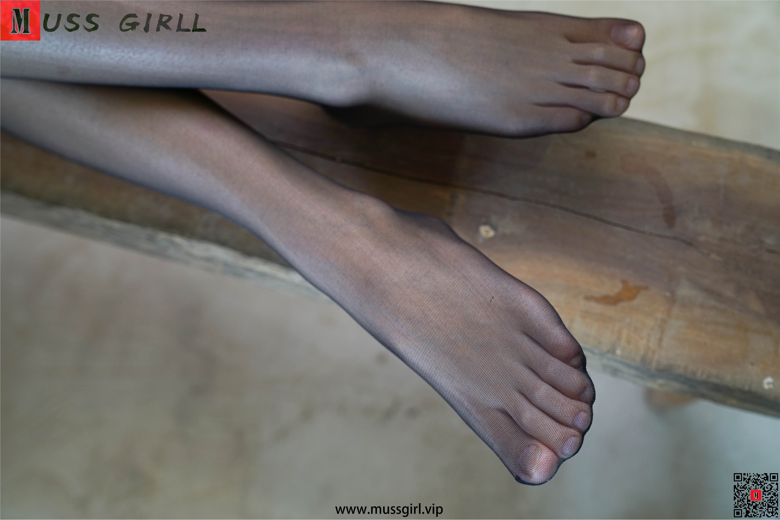 MussGirl慕丝女郎  NO.222 茶与黑丝